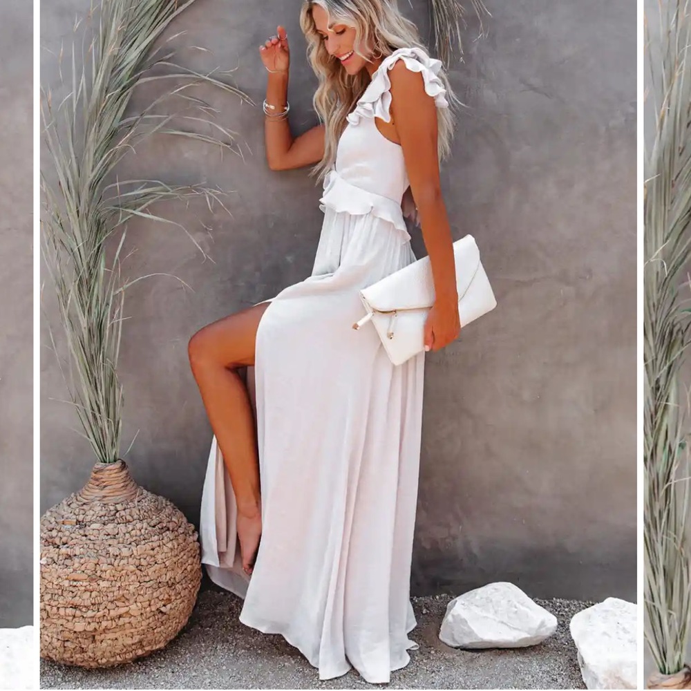 Vici ARVILLA FLORAL RUFFLE MAXI DRESS - SAND